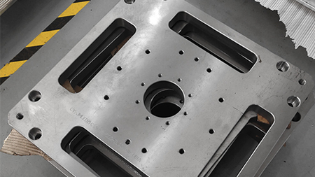 Machining of machine parts